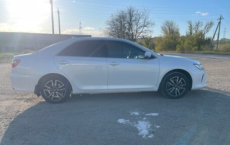 Toyota Camry, 2017 год, 2 850 000 рублей, 6 фотография