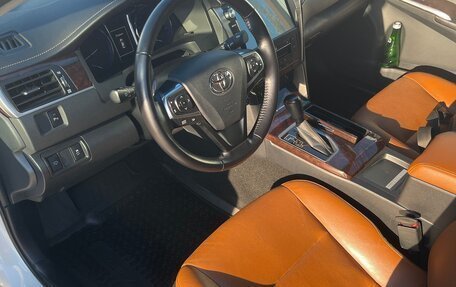 Toyota Camry, 2017 год, 2 850 000 рублей, 13 фотография