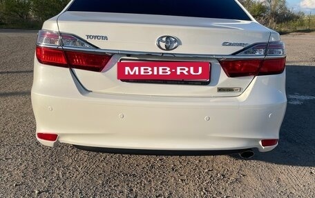 Toyota Camry, 2017 год, 2 850 000 рублей, 8 фотография