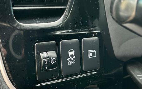 Mitsubishi Outlander III рестайлинг 3, 2016 год, 1 729 000 рублей, 20 фотография