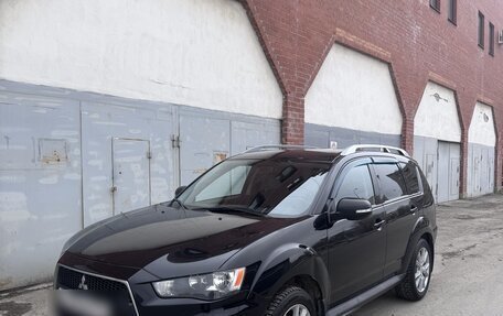 Mitsubishi Outlander III рестайлинг 3, 2010 год, 1 150 000 рублей, 1 фотография