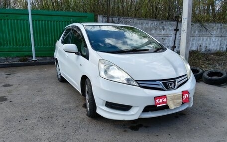 Honda Fit Shuttle I рестайлинг, 2011 год, 850 000 рублей, 1 фотография