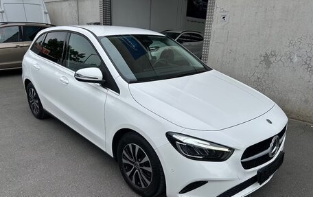 Mercedes-Benz B-Класс, 2023 год, 4 135 000 рублей, 2 фотография