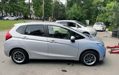 Honda Fit III, 2018 год, 1 190 000 рублей, 3 фотография