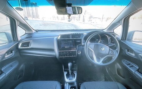 Honda Fit III, 2018 год, 1 190 000 рублей, 12 фотография