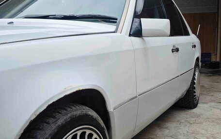 Mercedes-Benz W124, 1990 год, 440 000 рублей, 3 фотография