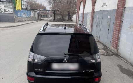 Mitsubishi Outlander III рестайлинг 3, 2010 год, 1 150 000 рублей, 3 фотография