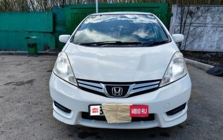 Honda Fit Shuttle I рестайлинг, 2011 год, 850 000 рублей, 2 фотография