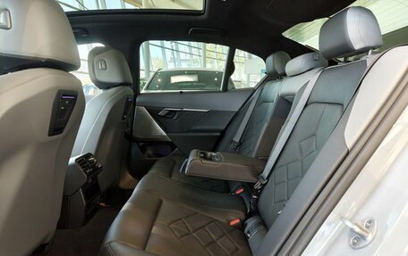 BMW 5 серия, 2025 год, 10 400 000 рублей, 11 фотография