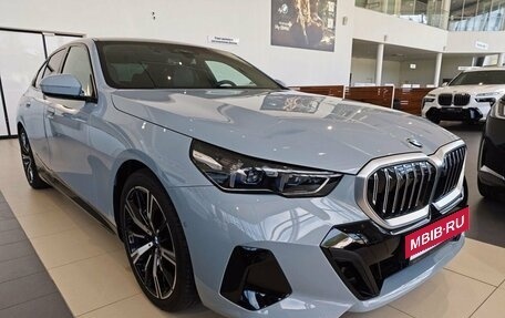 BMW 5 серия, 2025 год, 10 400 000 рублей, 3 фотография