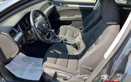 Skoda Superb III рестайлинг, 2013 год, 1 024 000 рублей, 10 фотография