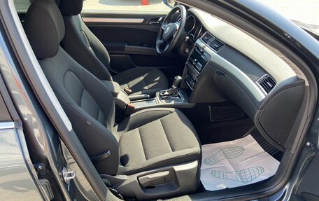 Skoda Superb III рестайлинг, 2013 год, 1 024 000 рублей, 13 фотография