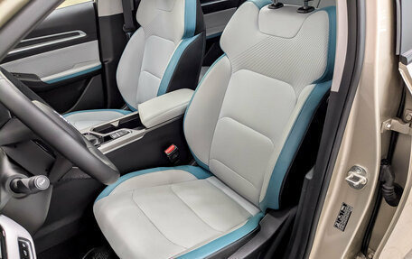 Geely Emgrand, 2023 год, 1 740 000 рублей, 21 фотография