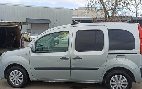 Renault Kangoo II рестайлинг, 2010 год, 680 000 рублей, 4 фотография