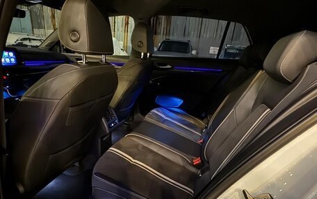 Volkswagen Golf VIII, 2022 год, 1 830 000 рублей, 10 фотография