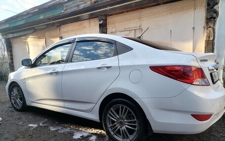 Hyundai Solaris II рестайлинг, 2012 год, 899 000 рублей, 5 фотография