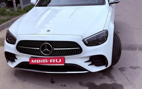 Mercedes-Benz E-Класс, 2021 год, 4 850 000 рублей, 4 фотография