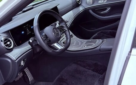 Mercedes-Benz E-Класс, 2021 год, 4 850 000 рублей, 8 фотография