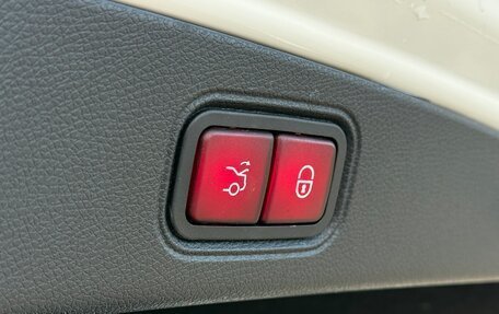 Mercedes-Benz E-Класс, 2017 год, 4 300 000 рублей, 13 фотография