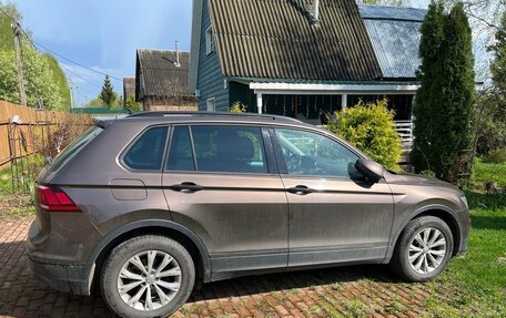 Volkswagen Tiguan II, 2019 год, 1 920 000 рублей, 4 фотография