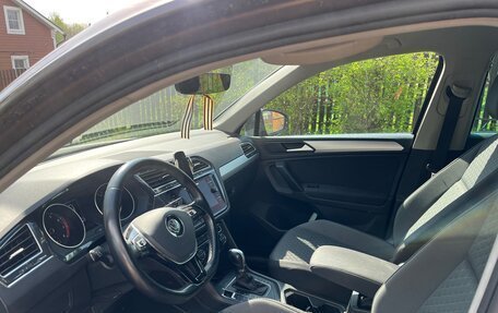 Volkswagen Tiguan II, 2019 год, 1 920 000 рублей, 7 фотография