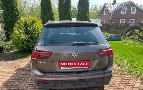 Volkswagen Tiguan II, 2019 год, 1 920 000 рублей, 3 фотография