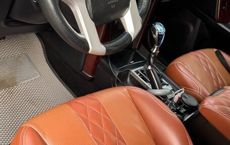 Toyota Land Cruiser Prado 150 рестайлинг 2, 2016 год, 4 650 000 рублей, 5 фотография