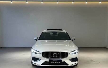 Volvo S60 III, 2025 год, 4 770 000 рублей, 2 фотография