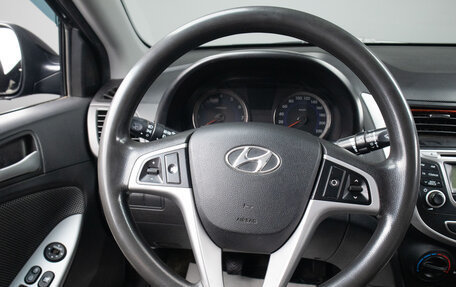 Hyundai Solaris II рестайлинг, 2013 год, 849 000 рублей, 10 фотография