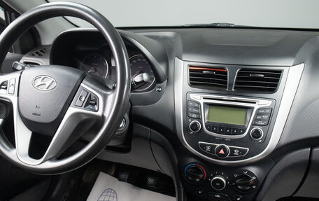 Hyundai Solaris II рестайлинг, 2013 год, 849 000 рублей, 9 фотография