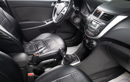 Hyundai Solaris II рестайлинг, 2013 год, 849 000 рублей, 18 фотография