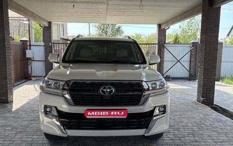 Toyota Land Cruiser 200, 2021 год, 7 800 000 рублей, 1 фотография