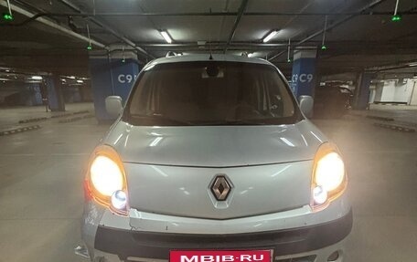 Renault Kangoo II рестайлинг, 2012 год, 460 000 рублей, 1 фотография