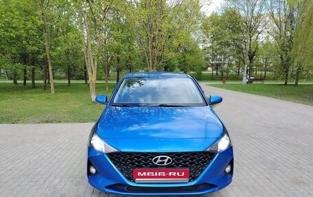 Hyundai Solaris II рестайлинг, 2020 год, 1 350 000 рублей, 1 фотография