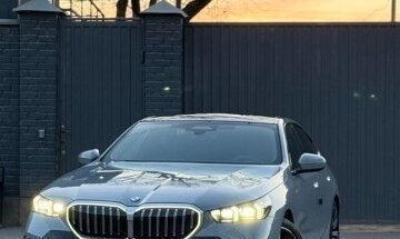 BMW 5 серия, 2025 год, 7 590 000 рублей, 3 фотография