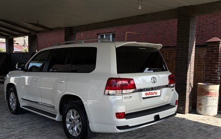Toyota Land Cruiser 200, 2021 год, 7 800 000 рублей, 4 фотография