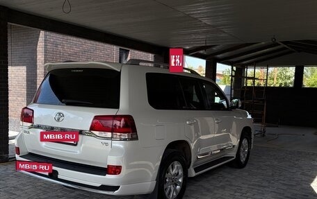 Toyota Land Cruiser 200, 2021 год, 7 800 000 рублей, 6 фотография