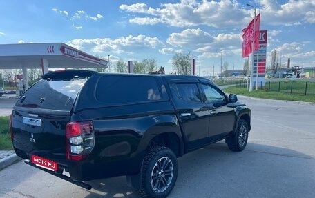 Mitsubishi L200 IV рестайлинг, 2019 год, 2 400 000 рублей, 4 фотография