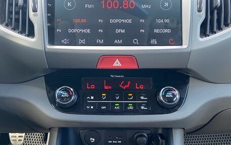 KIA Sportage III, 2010 год, 1 050 000 рублей, 26 фотография