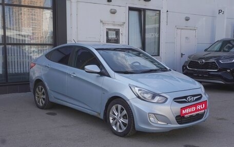 Hyundai Solaris II рестайлинг, 2011 год, 783 000 рублей, 3 фотография