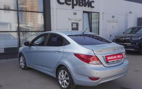 Hyundai Solaris II рестайлинг, 2011 год, 783 000 рублей, 7 фотография