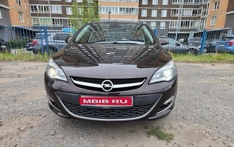 Opel Astra J, 2013 год, 699 000 рублей, 1 фотография
