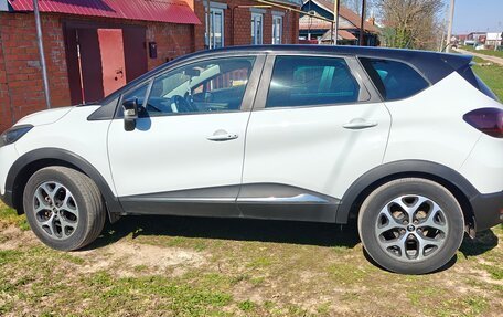 Renault Kaptur I рестайлинг, 2017 год, 1 350 000 рублей, 2 фотография