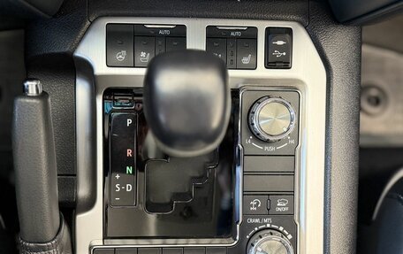 Toyota Land Cruiser 200, 2016 год, 6 800 000 рублей, 26 фотография