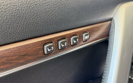 Toyota Land Cruiser 200, 2016 год, 6 800 000 рублей, 25 фотография