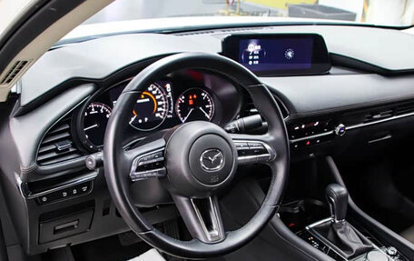 Mazda 3, 2022 год, 1 920 000 рублей, 8 фотография