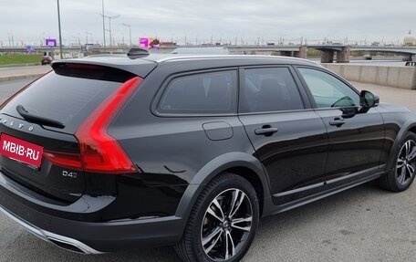 Volvo V90 Cross Country I рестайлинг, 2019 год, 3 900 000 рублей, 4 фотография