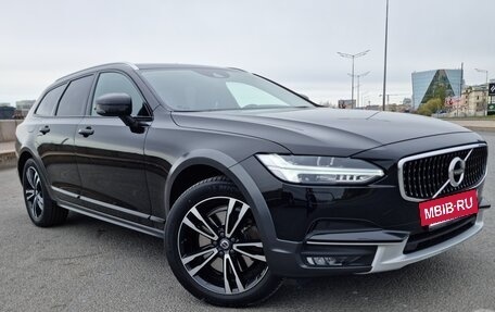 Volvo V90 Cross Country I рестайлинг, 2019 год, 3 900 000 рублей, 2 фотография