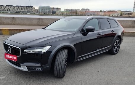 Volvo V90 Cross Country I рестайлинг, 2019 год, 3 900 000 рублей, 3 фотография