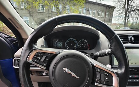 Jaguar F-Pace, 2018 год, 3 500 000 рублей, 14 фотография